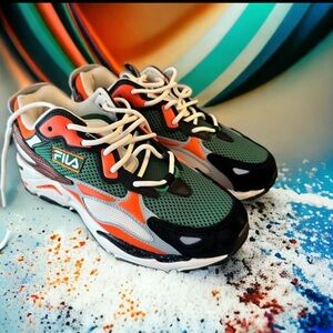 Fila Men's Ray Tracer Apex Sneaker Size 7 NWOT